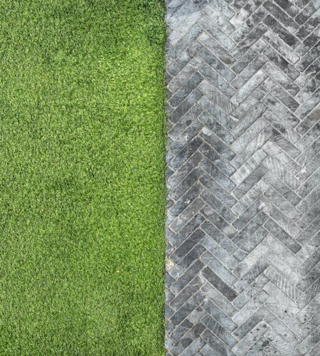 Green Showdown: Fake Grass vs. Real Grass in Landscaping